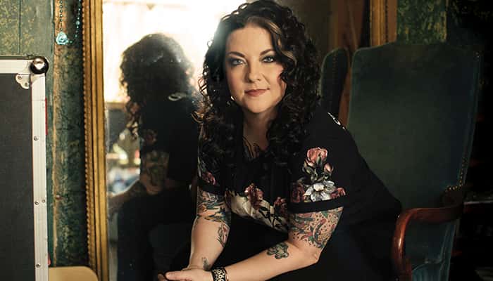 Ashley McBryde official photo