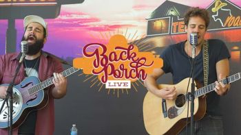 Everette Performs on HANK FM's Back Porch LIVE presented by Texas Roadhouse