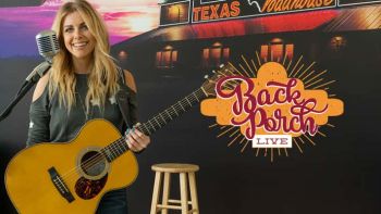 Lindsay Ell on Texas Roadhouse Back Porch Live at Country 97.1 HANK FM in Indianapolis