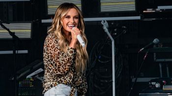 Carly Pearce at Ruoff Home Mortgage Music Center