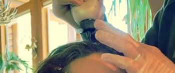 Brad Paisley dyes Kimberly Paisley's hair