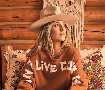 Wrangler Signs Lainey Wilson as Face of Fall Collection