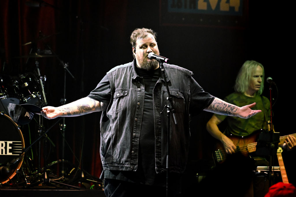 Tight Ends & Friends Concert