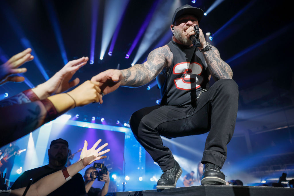 Brantley Gilbert Off The Rails Tour - Clarksville, TN