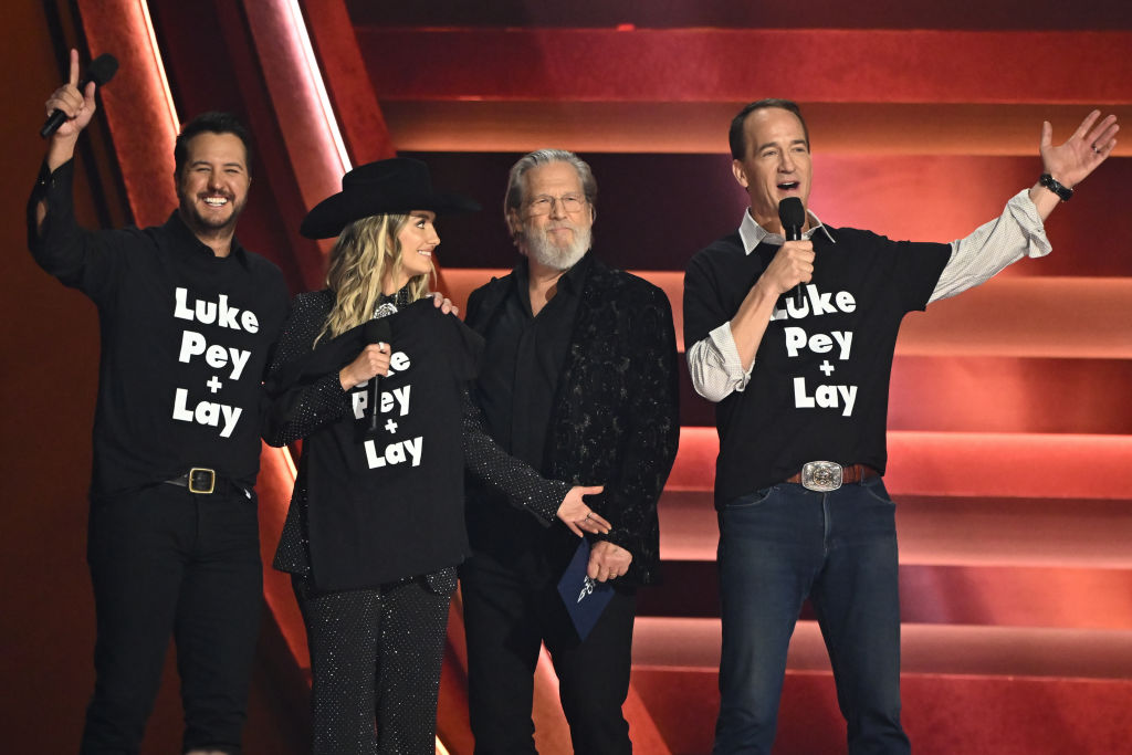 The 58th Annual CMA Awards - Show
