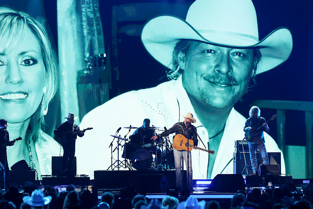 Alan Jackson's Emotional Return To The ACM Awards Stage