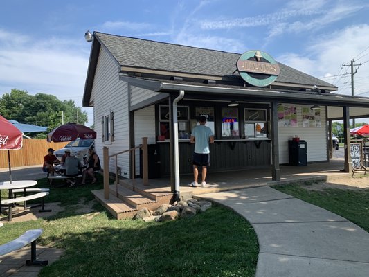annie and cole ice cream trail