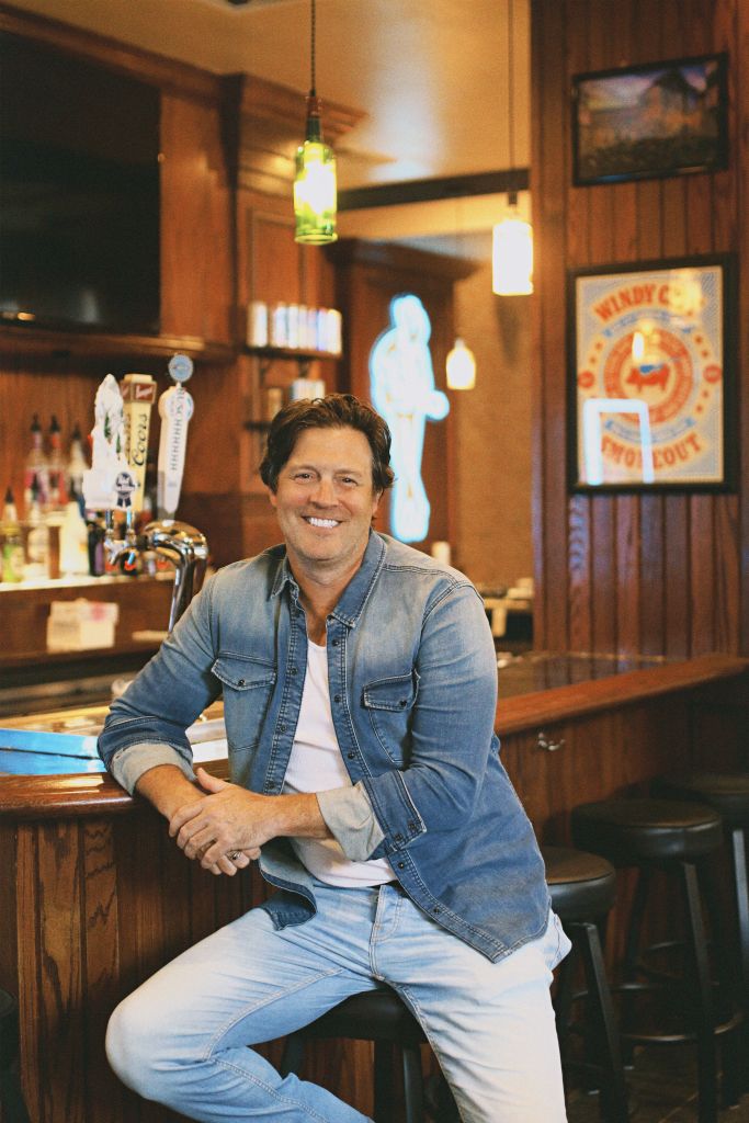 Clayton's Country Bar