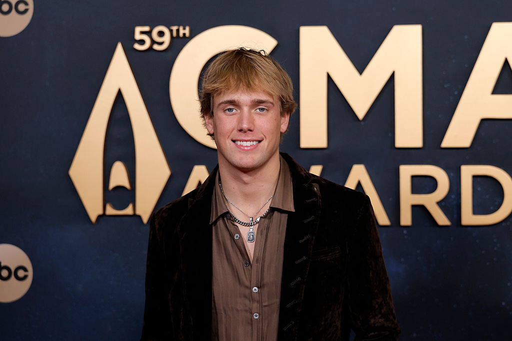 The 59th Annual CMA Awards - Arrivals